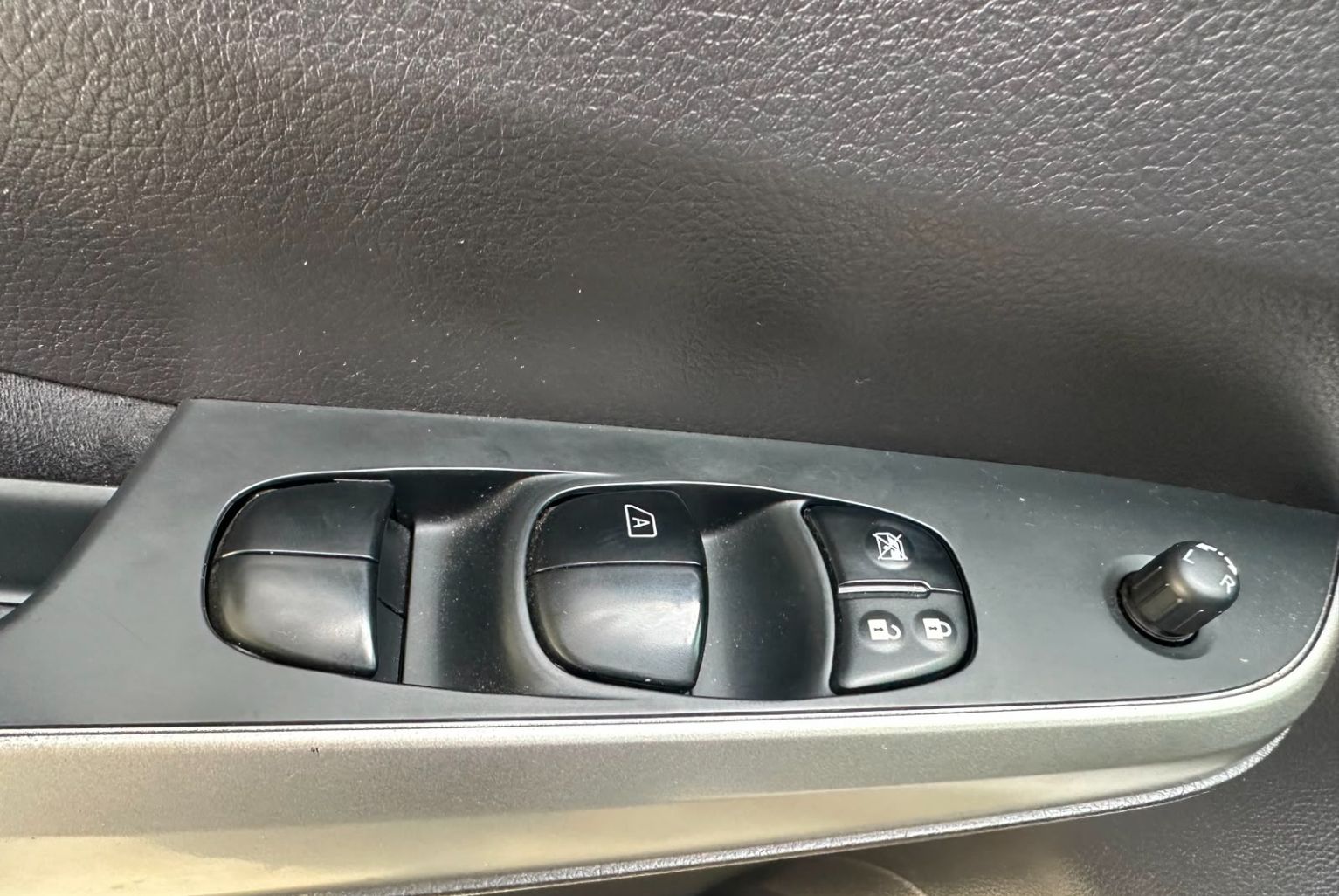 Nissan Frontier 2018, Foto 10