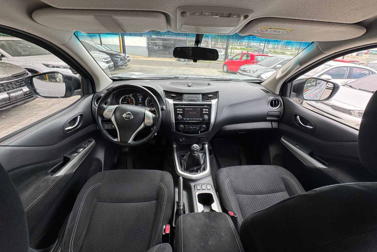 Nissan Frontier 2019 Manual color Plateado, Imagen #9