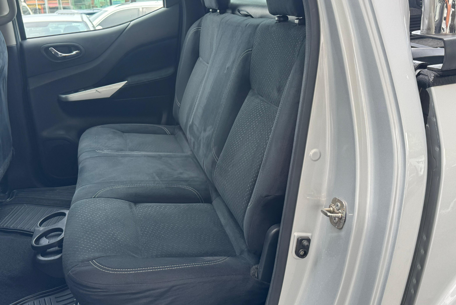 Nissan Frontier 2019 Manual color Plateado, Imagen #10