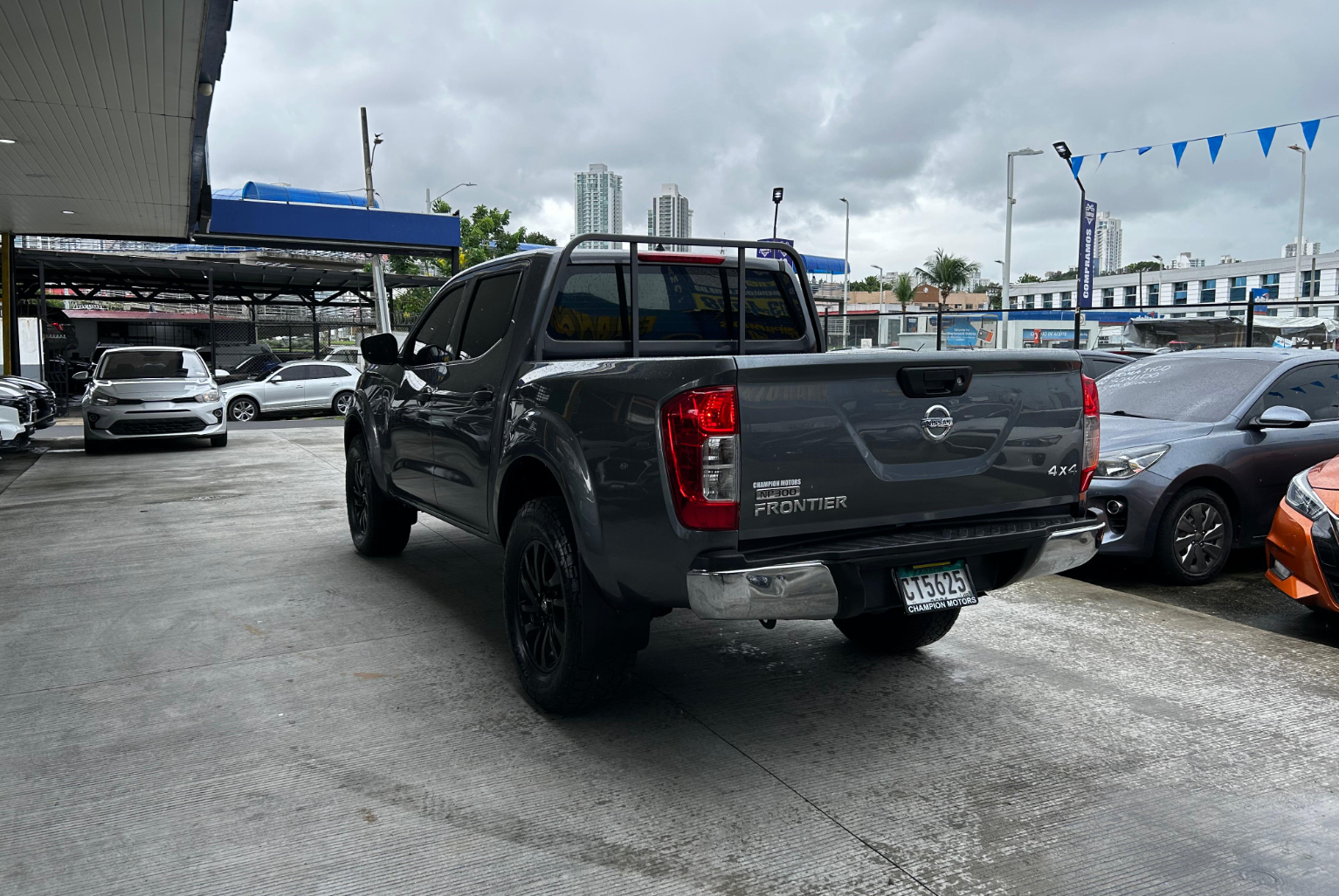 Nissan Frontier 2019 Manual color Gris, Imagen #6