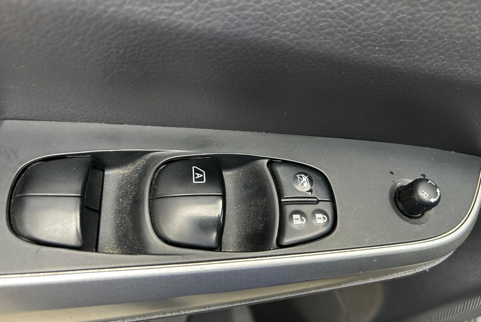 Nissan Frontier 2019 Manual color Gris, Imagen #10