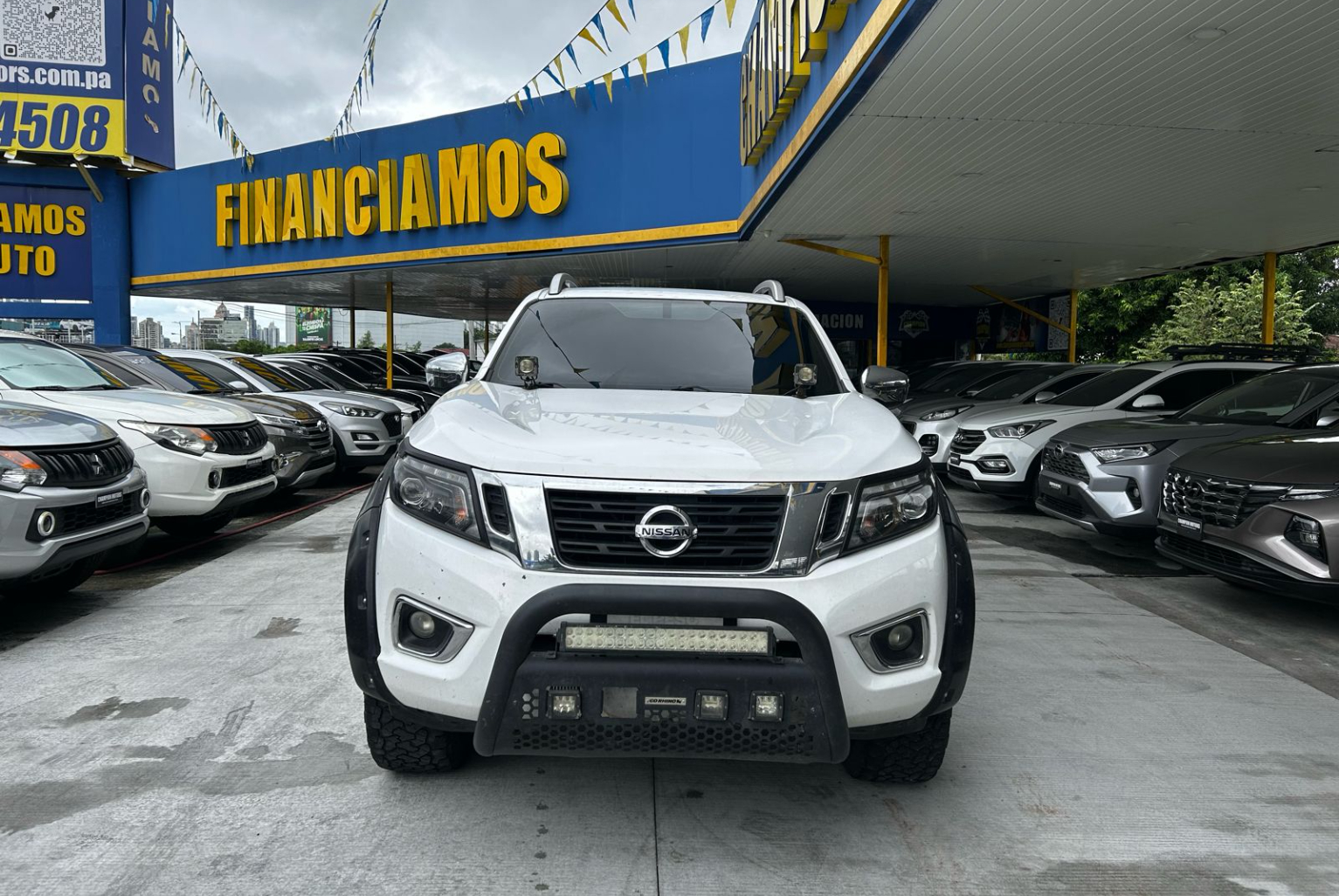 Nissan Frontier 2020 Automático color Blanco, Imagen #2