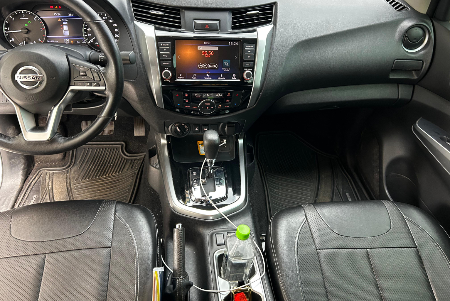 Nissan Frontier 2022 Automático color Plateado, Imagen #9
