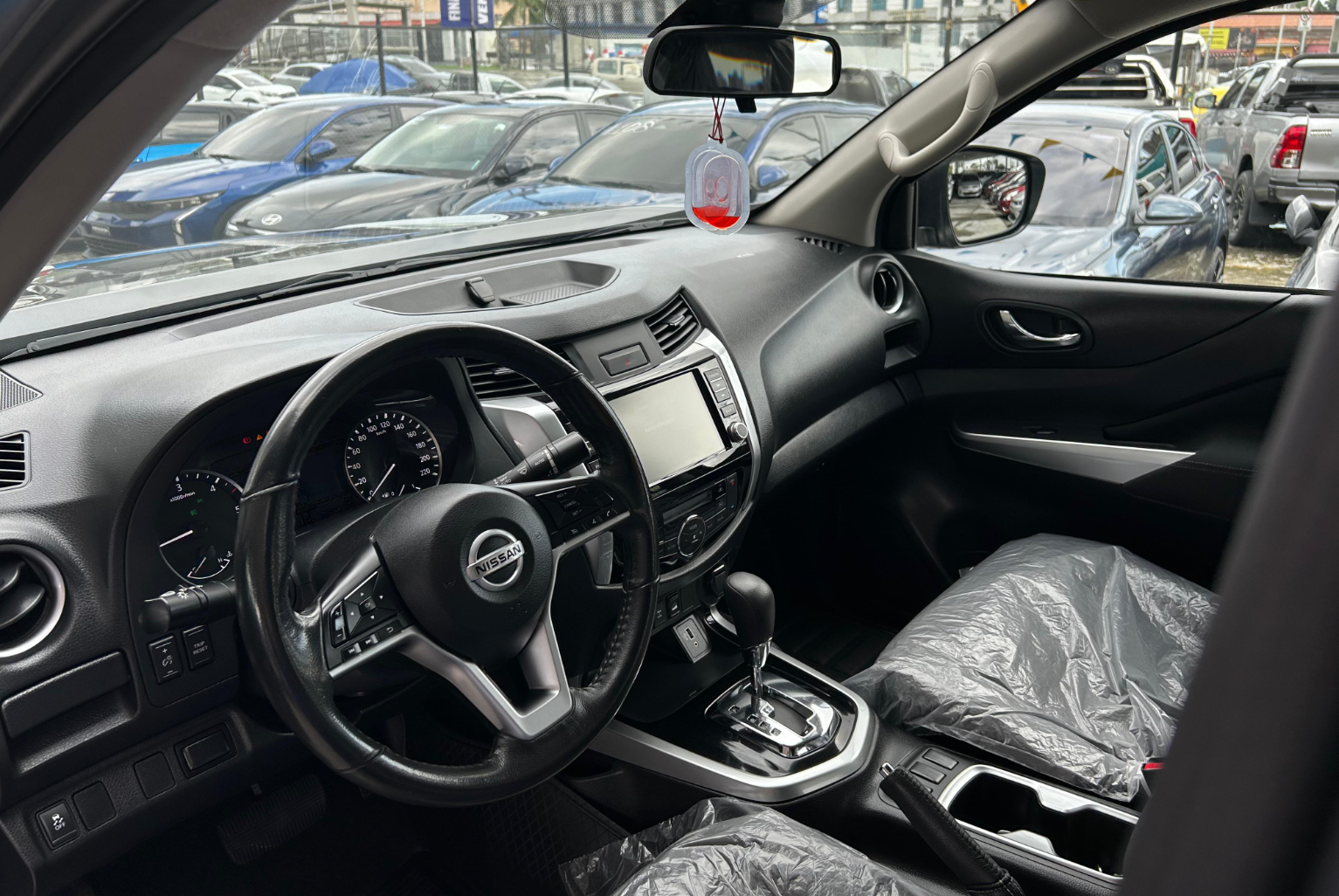 Nissan Frontier 2022 Automático color Gris, Imagen #8