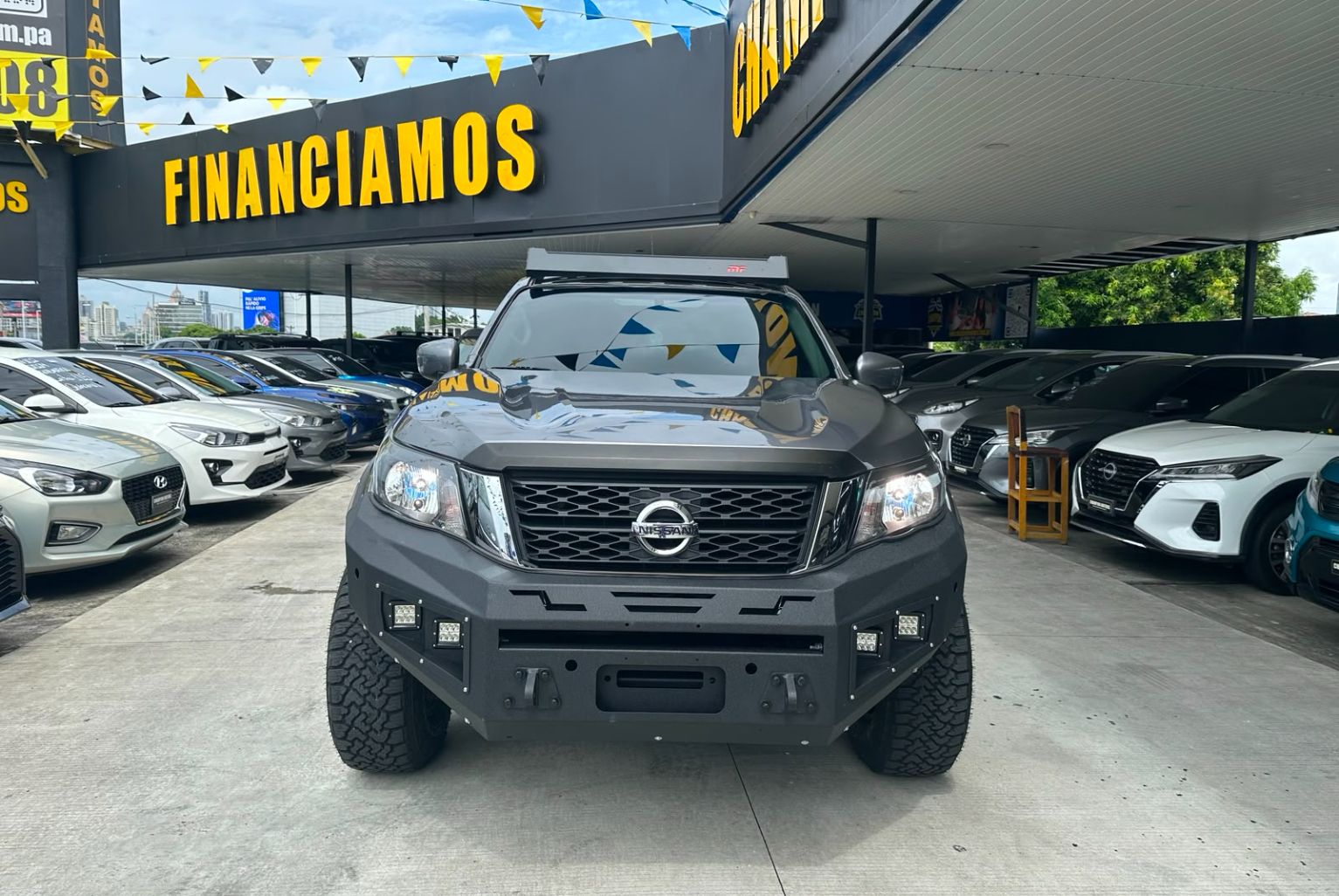 Nissan Frontier 2024, Foto 2