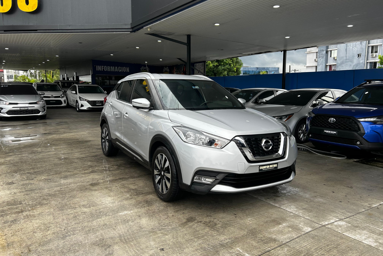 Nissan Kicks 2018 Automático color Plateado, Imagen #3