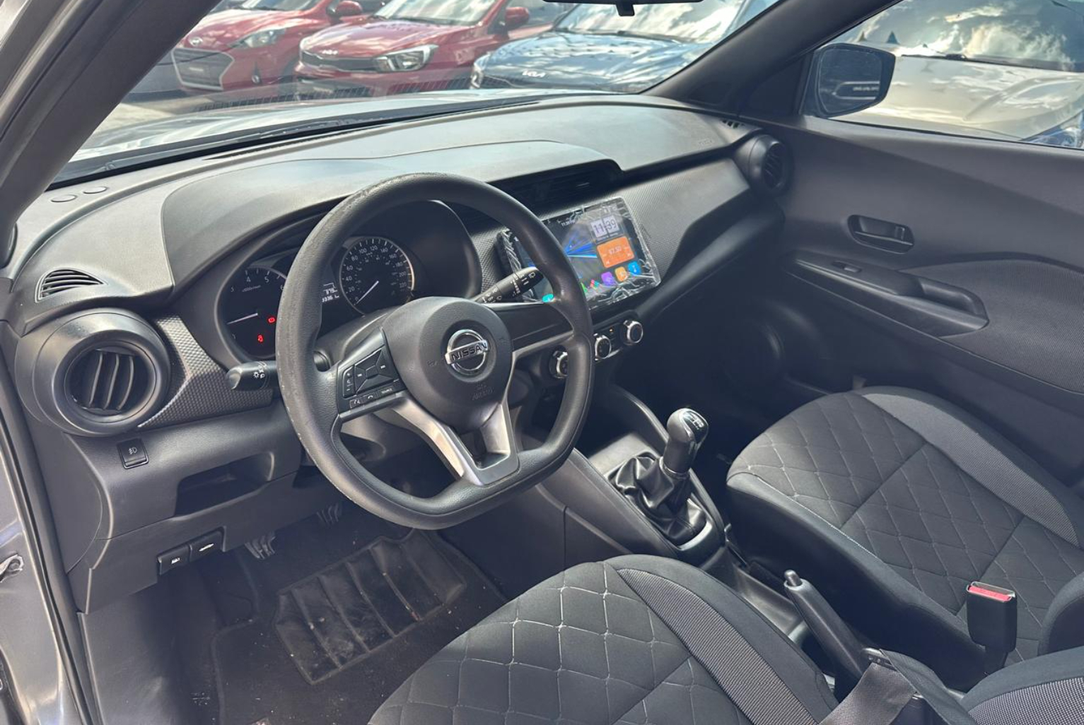 Nissan Kicks 2018 Manual color Gris, Imagen #8