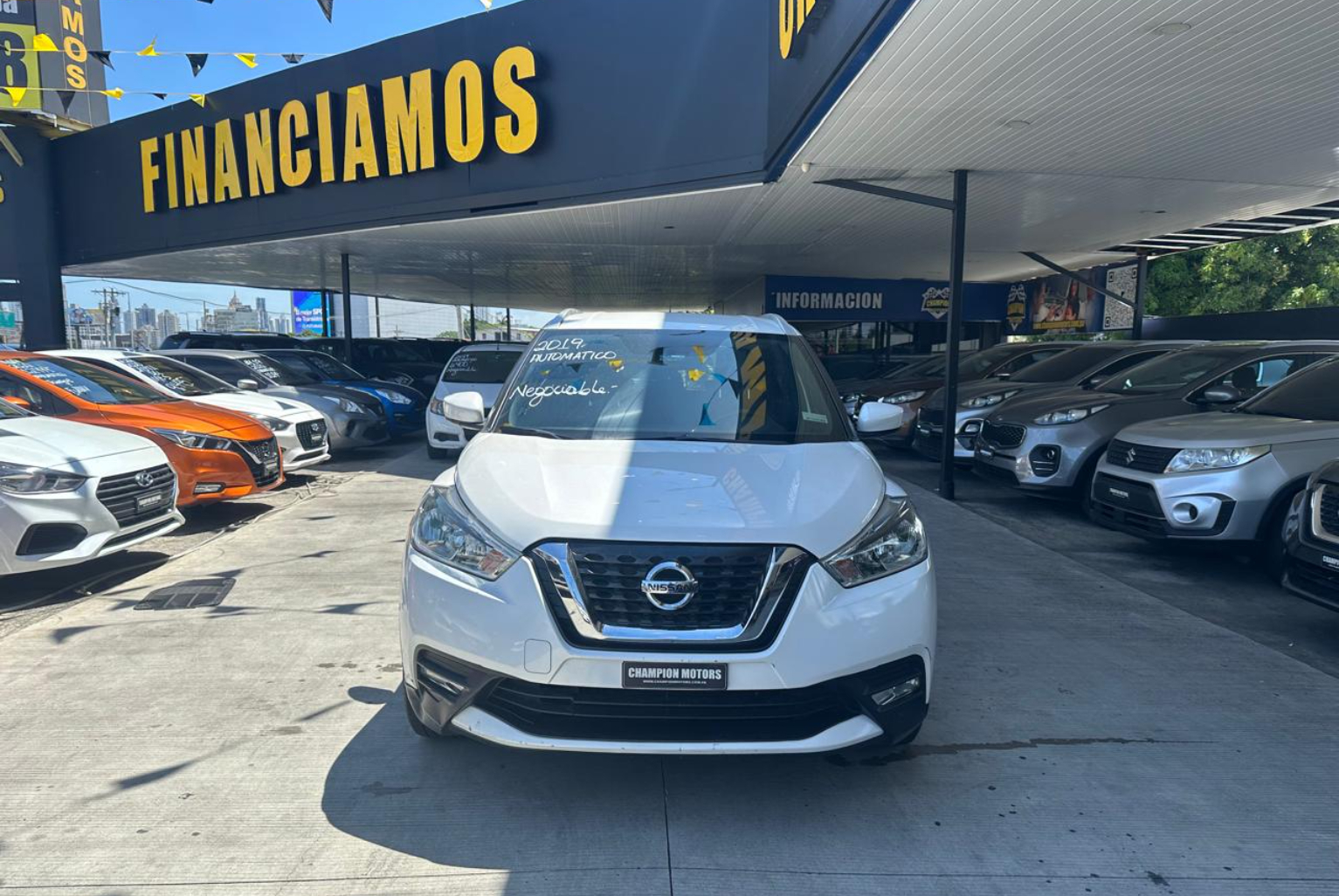 Nissan Kicks 2019 Automático color Blanco, Imagen #2