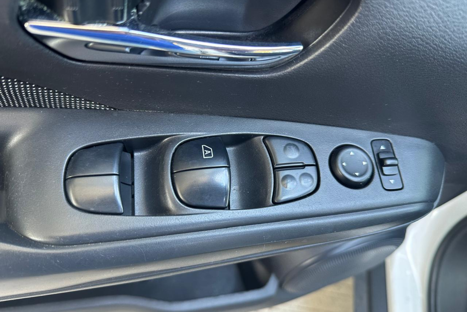 Nissan Kicks 2019 Automático color Blanco, Imagen #11