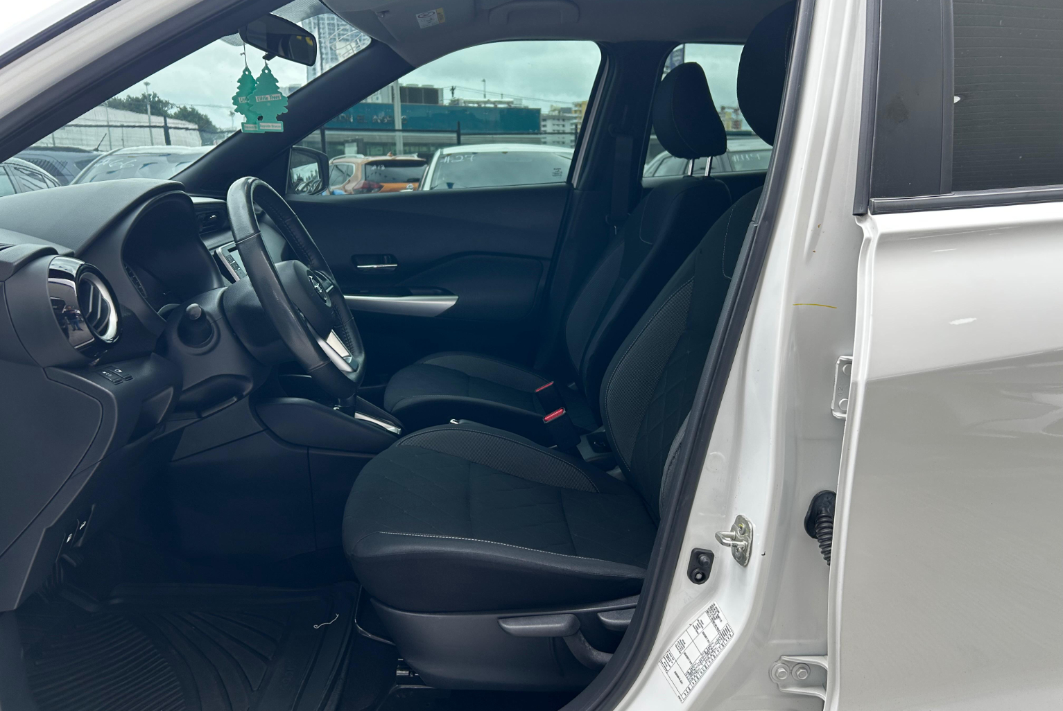 Nissan Kicks 2021 Automático color Blanco, Imagen #9