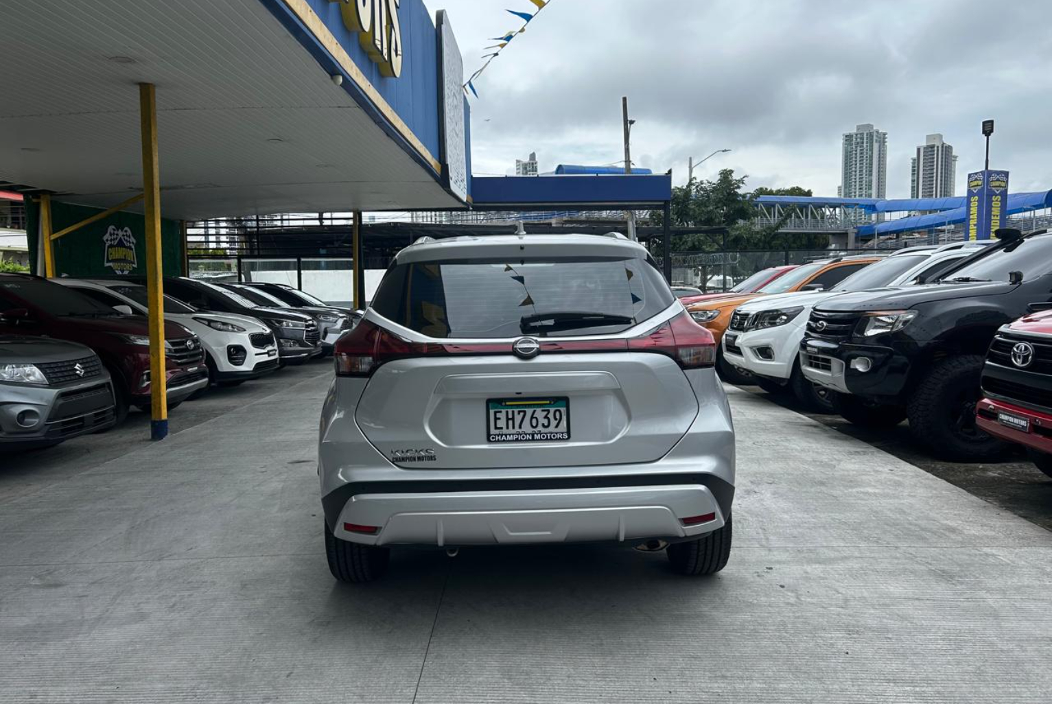 Nissan Kicks 2023 Automático color Plateado, Imagen #5