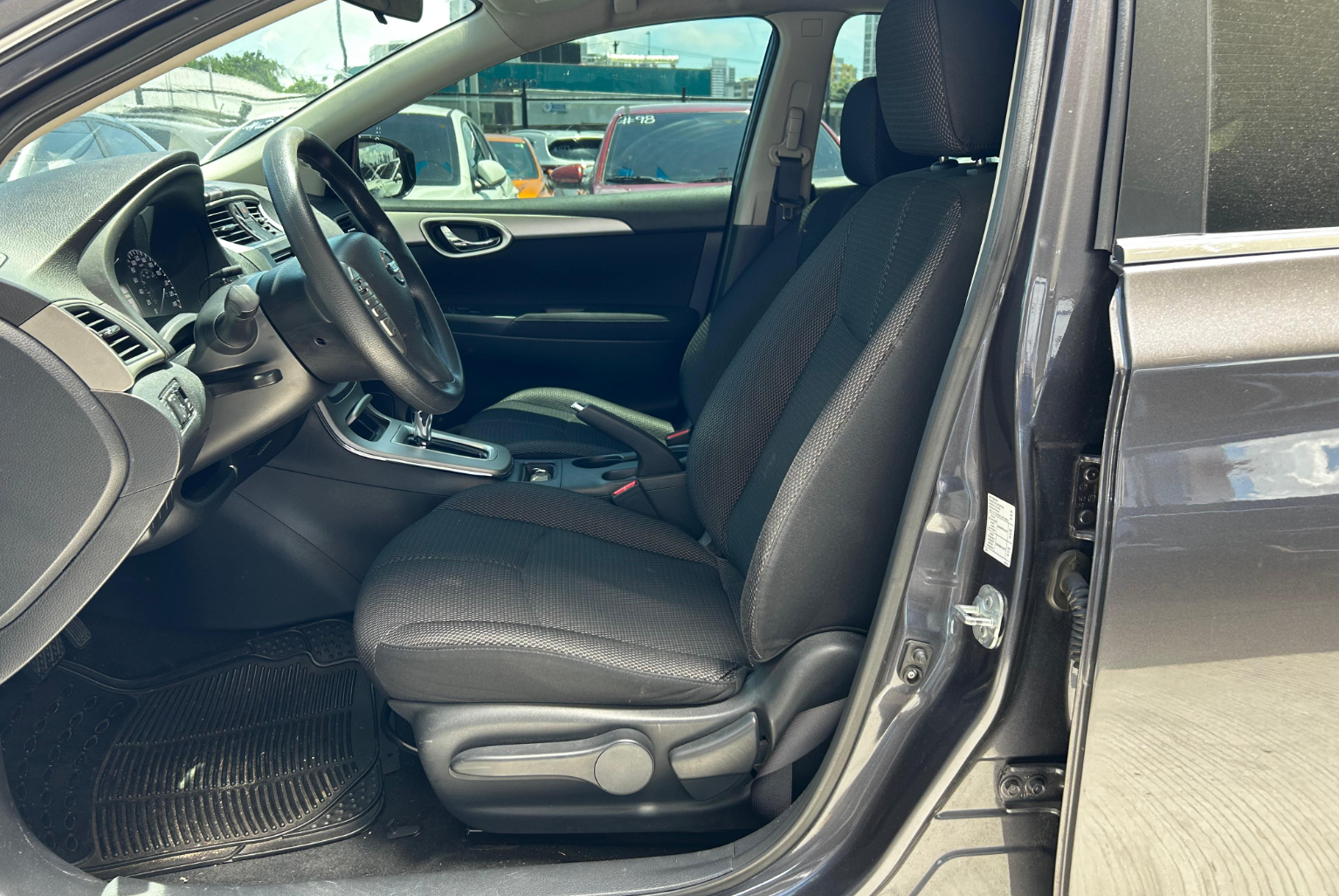 Nissan Sentra 2015 Automático color Gris, Imagen #9