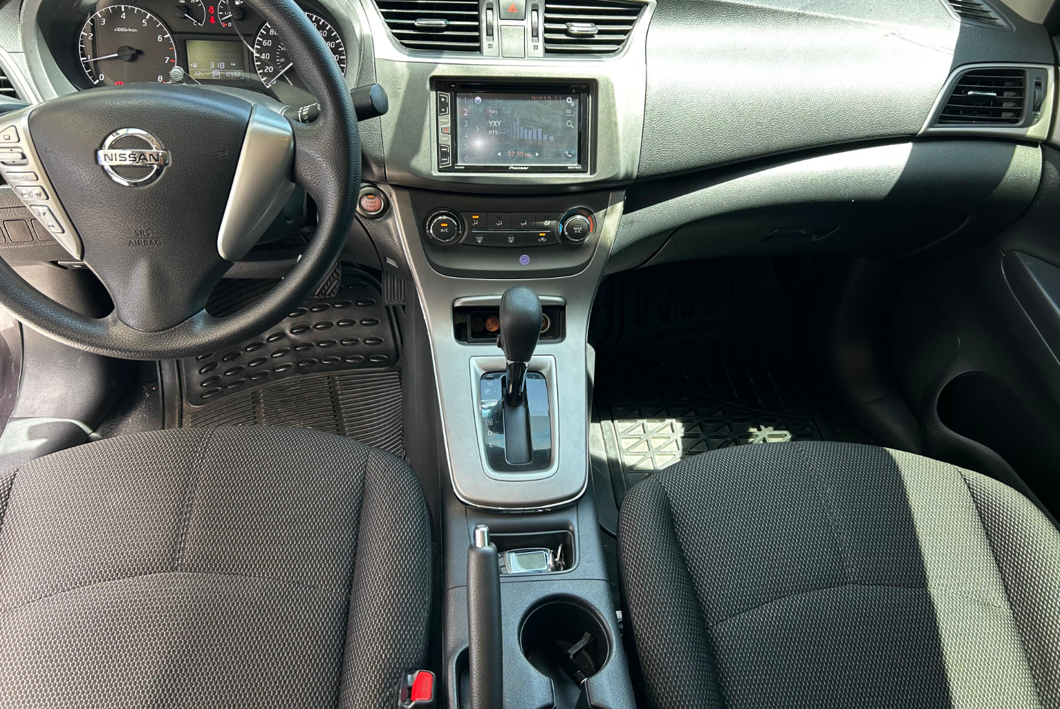 Nissan Sentra 2015 Automático color Gris, Imagen #10