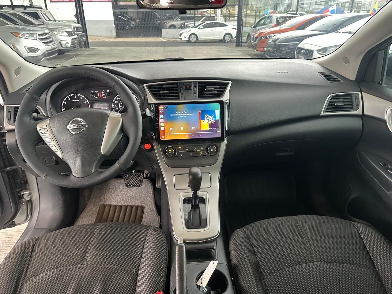 Nissan Sentra 2014, Foto 9