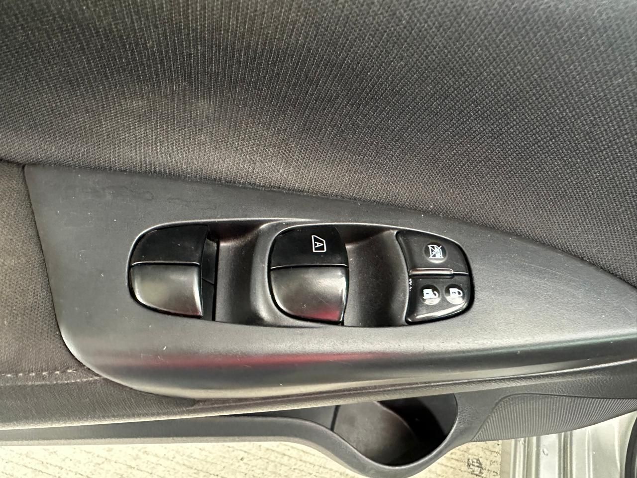 Nissan Sentra 2014, Foto 11