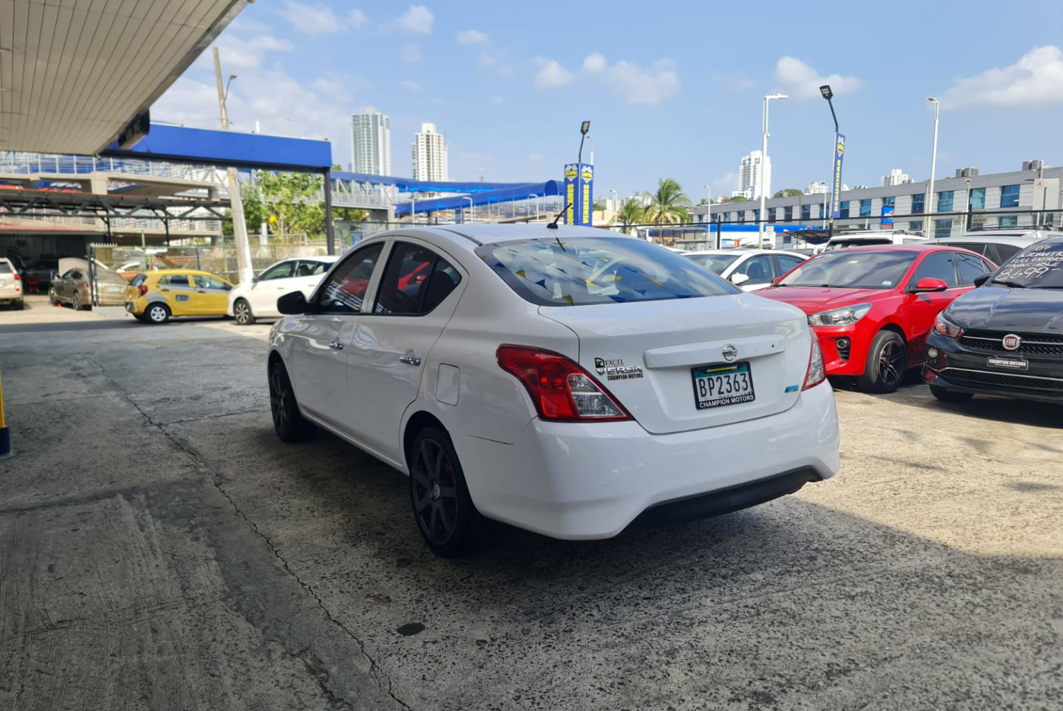Nissan Versa 2018 Automático color Blanco, Imagen #6