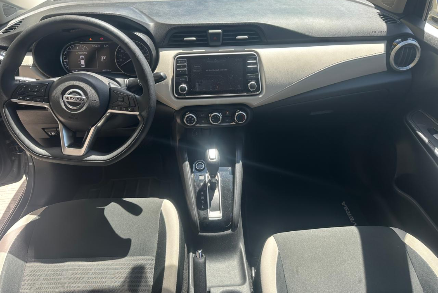 Nissan Versa 2020 Automático color Gris, Imagen #9
