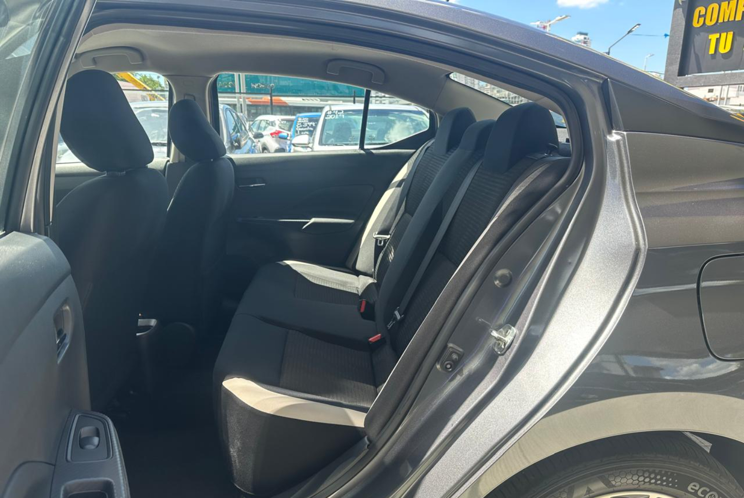 Nissan Versa 2020 Automático color Gris, Imagen #10