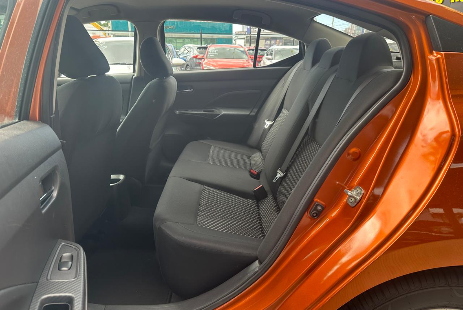 Nissan Versa 2022 Automático color Naranja, Imagen #9