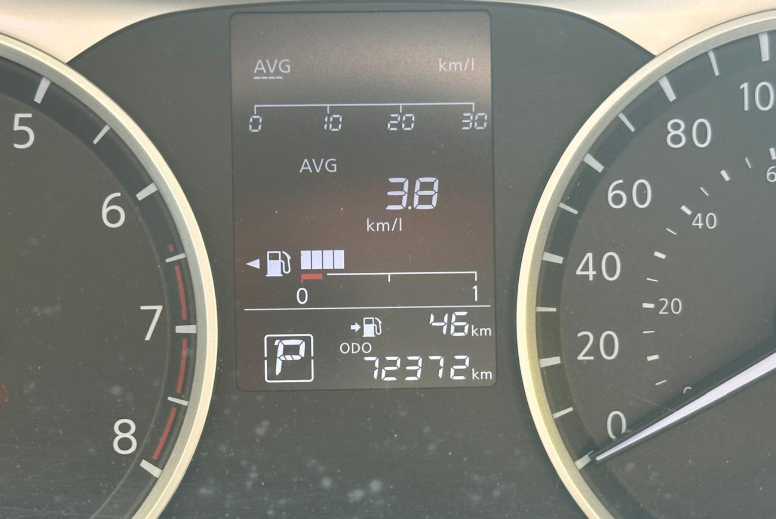 Nissan Versa 2022 Automático color Naranja, Imagen #11