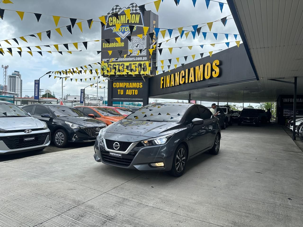 Nissan Versa 2022, Foto 1