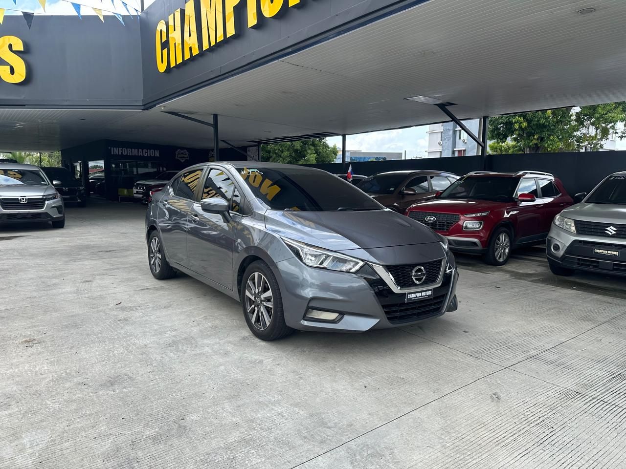 Nissan Versa 2022, Foto 3
