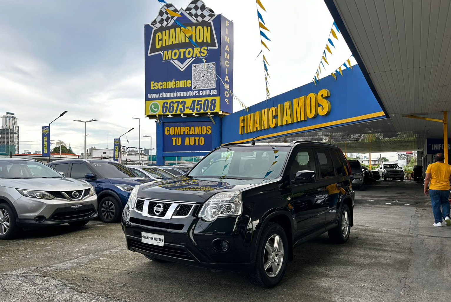 Nissan X-Trail 2014 Automático color Negro, Imagen #1