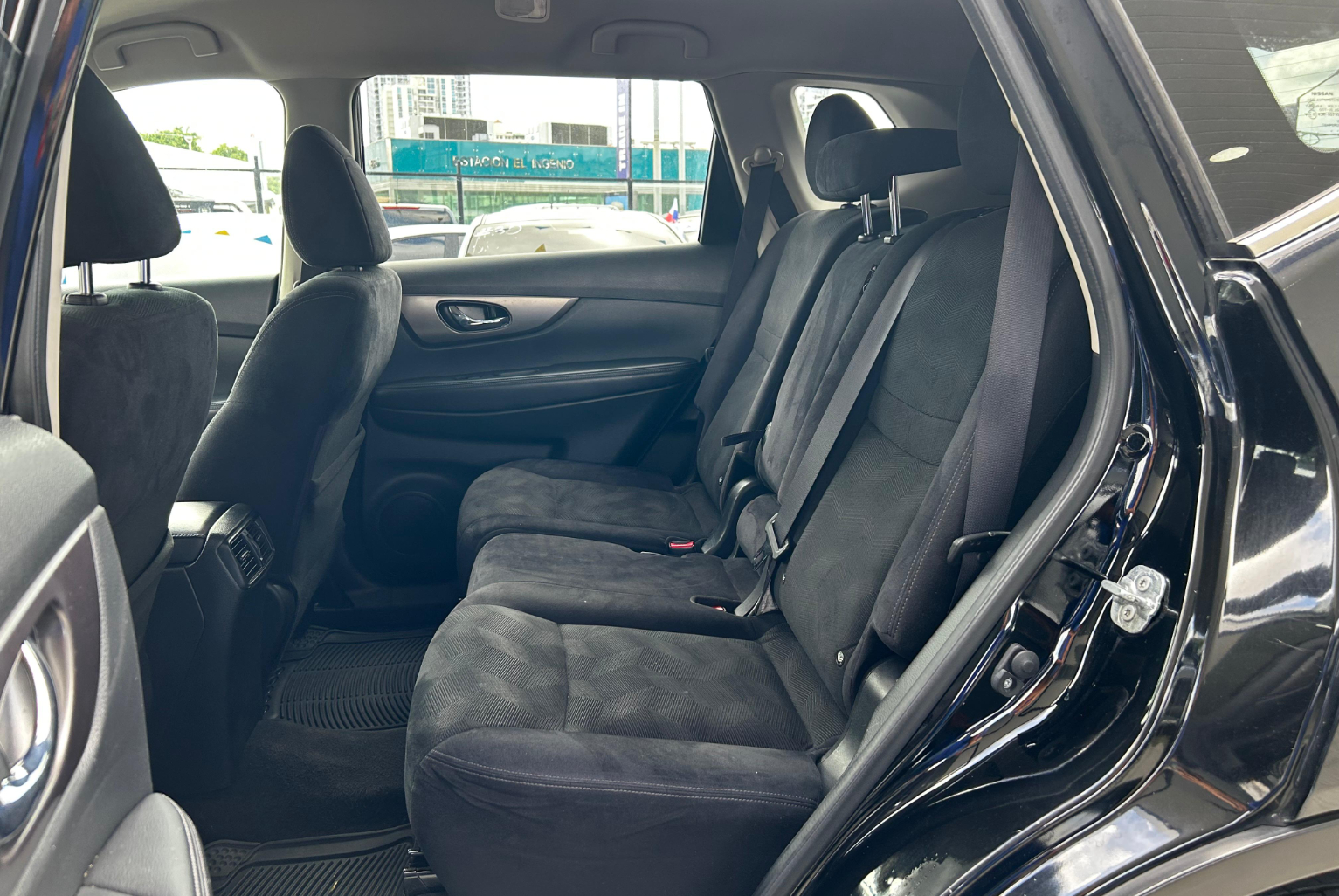 Nissan X-Trail 2018 Automático color Negro, Imagen #8