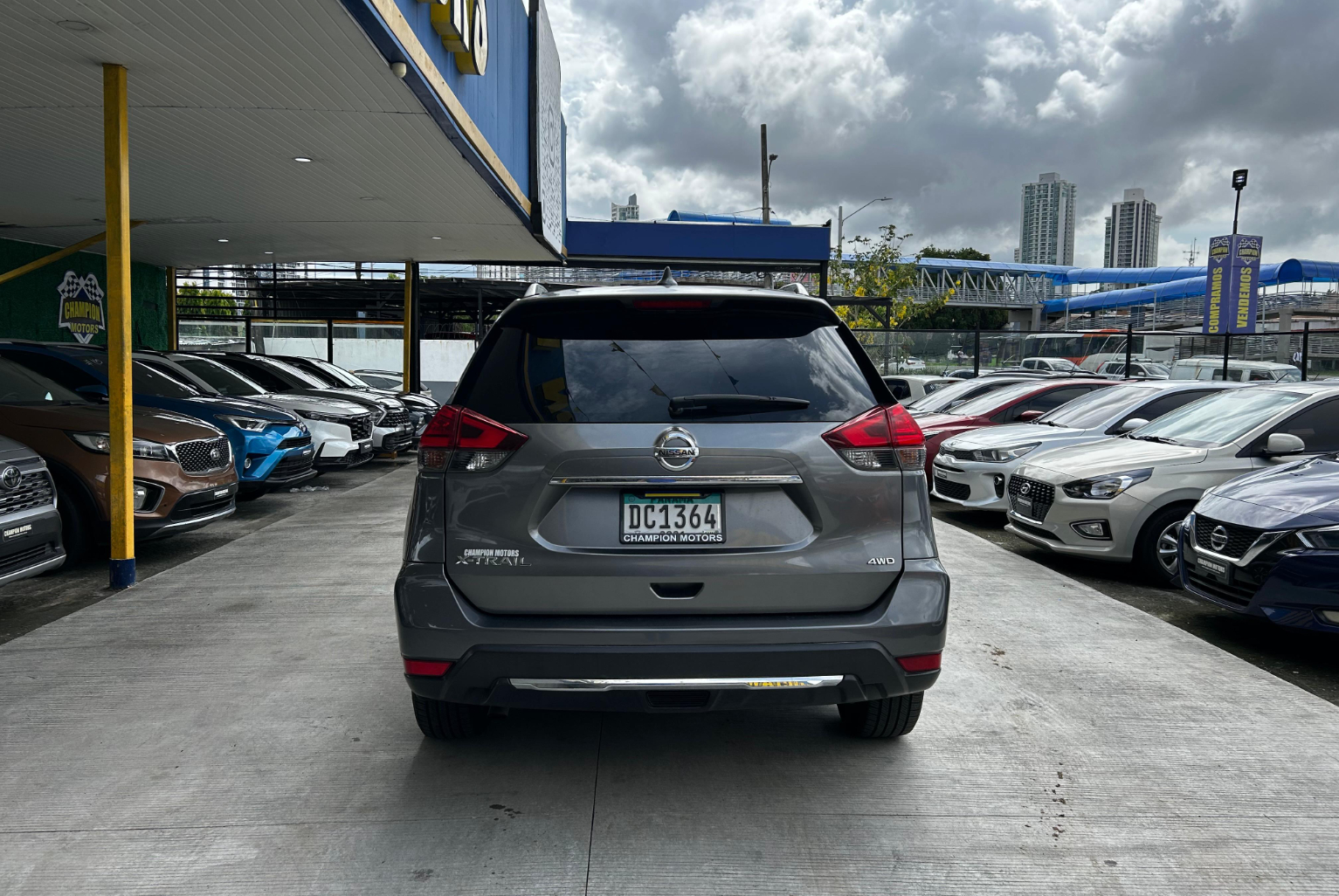 Nissan X-Trail 2019 Automático color Gris, Imagen #5