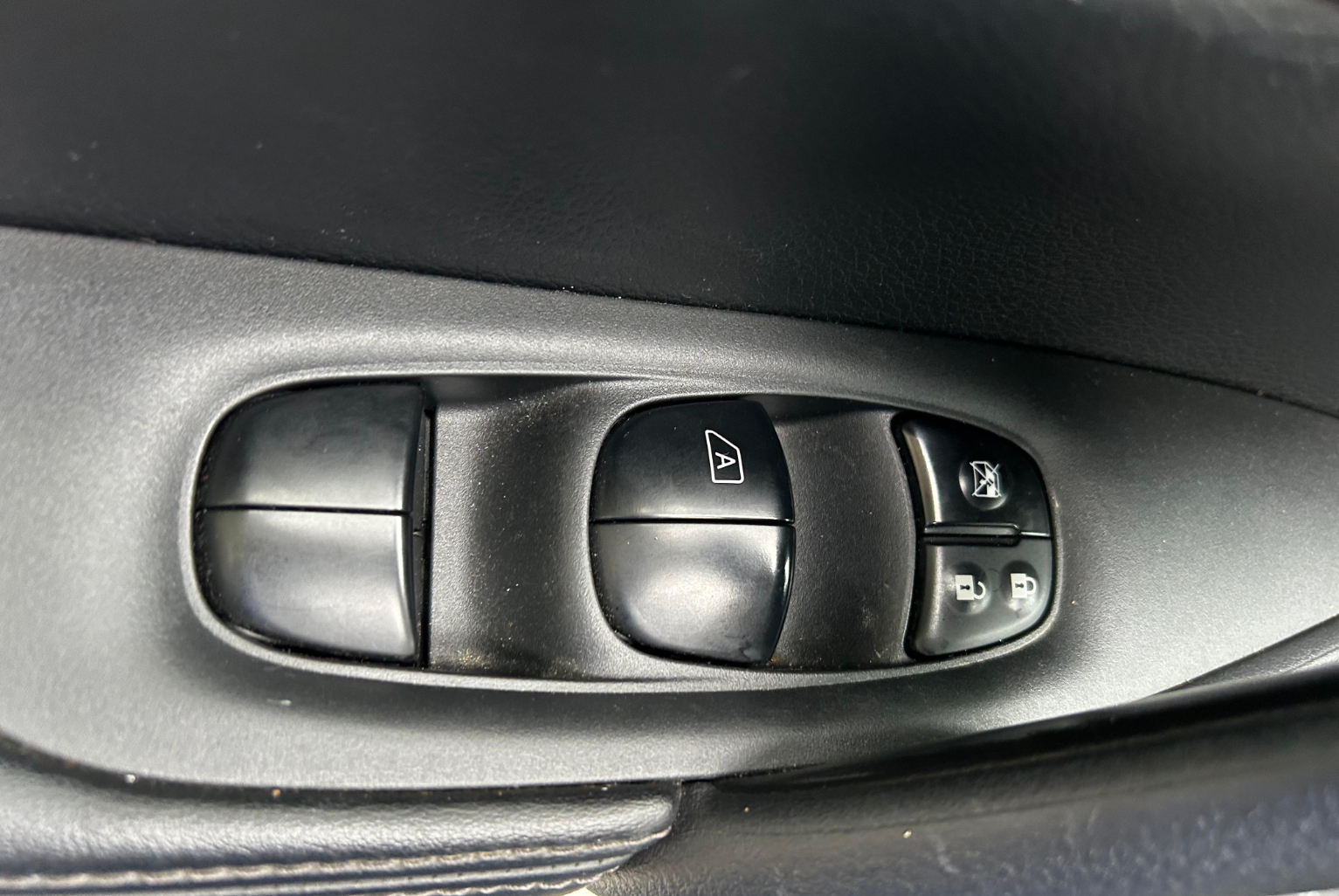 Nissan X-Trail 2019 Automático color Gris, Imagen #11