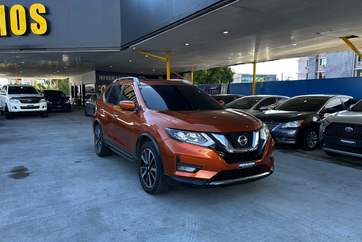 Nissan X-Trail 2021 Automático color Naranja, Imagen #3