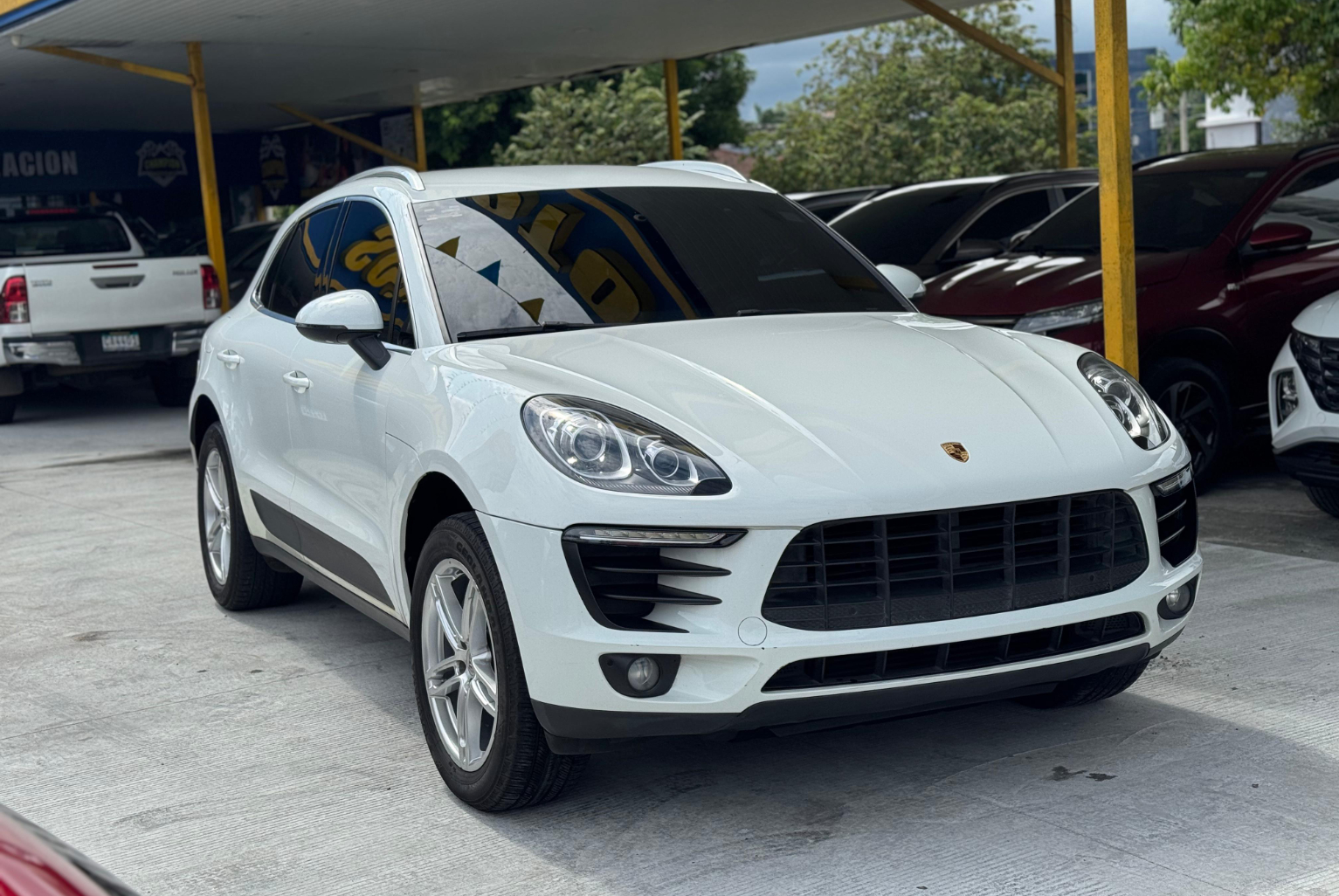 Porsche Macan 2015 Automático color Blanco, Imagen #3