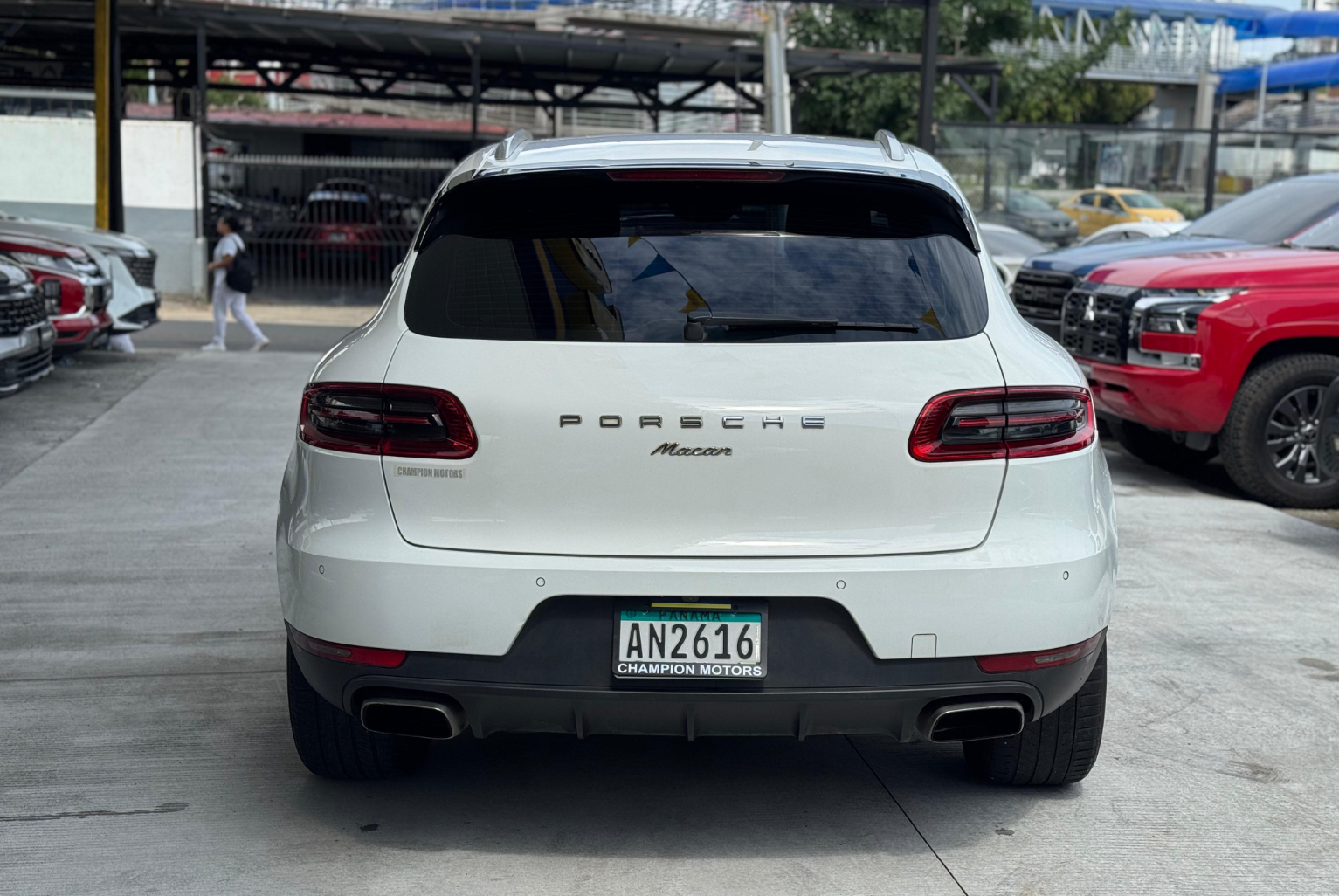 Porsche Macan 2015 Automático color Blanco, Imagen #5