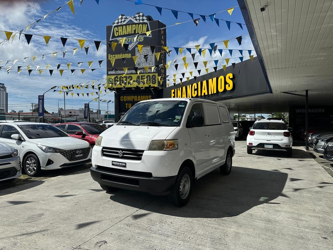 Suzuki APV 2012, Foto 1