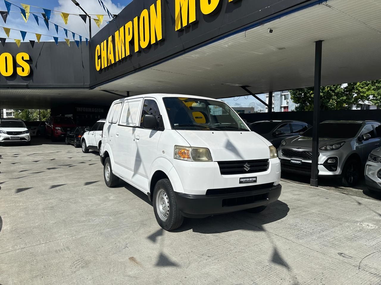 Suzuki APV 2012, Foto 3