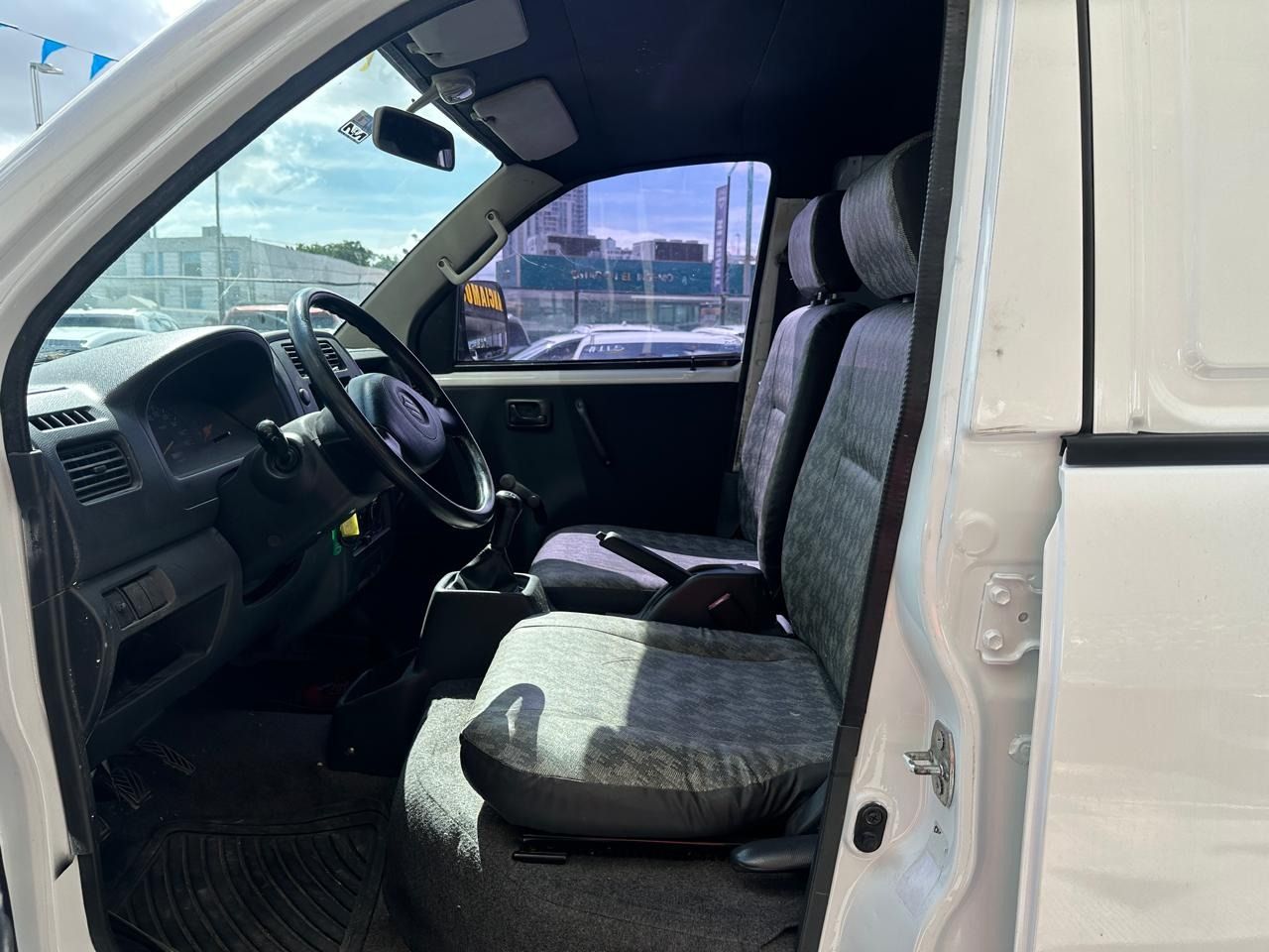Suzuki APV 2012, Foto 7