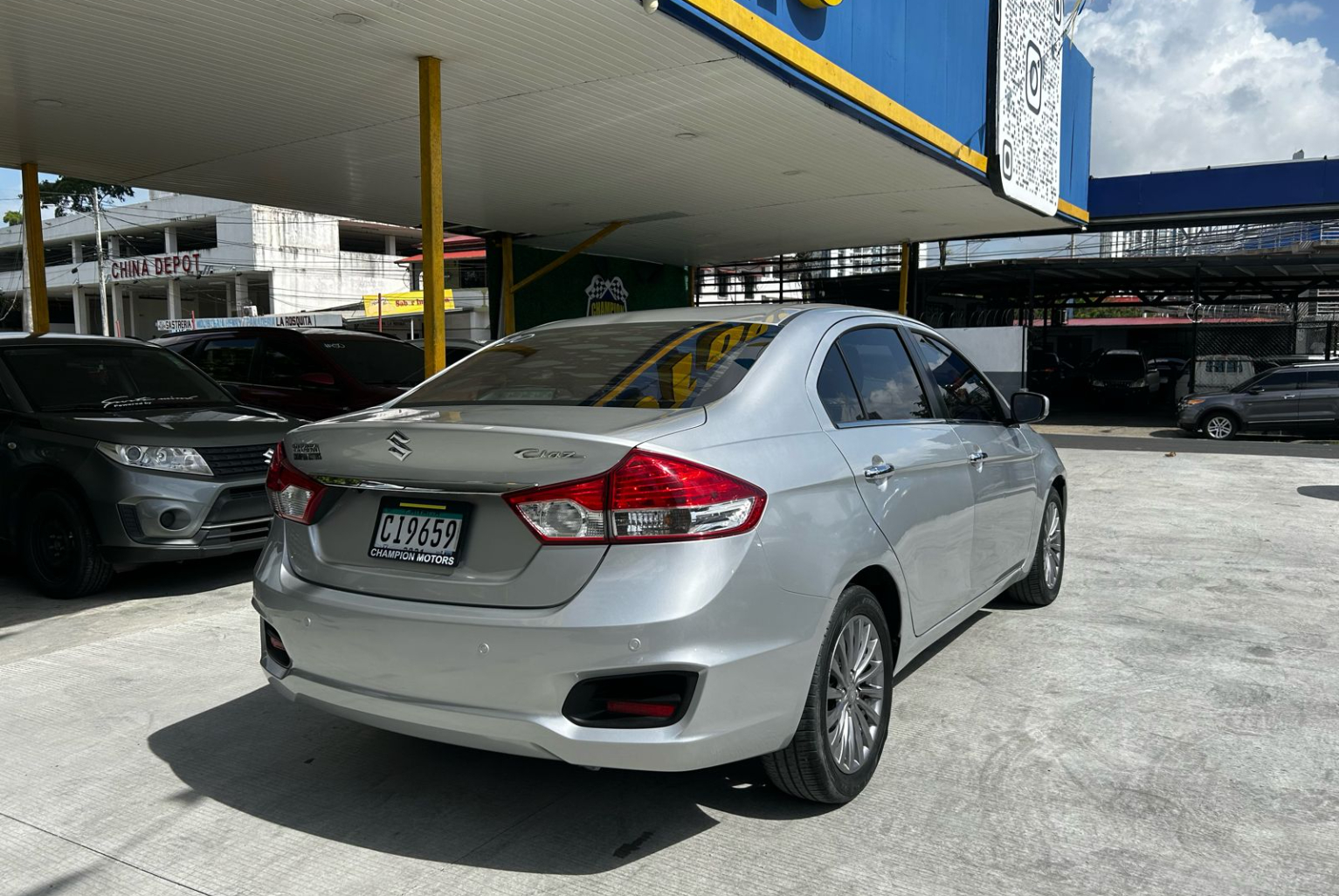 Suzuki Ciaz 2018 Automático color Plateado, Imagen #4