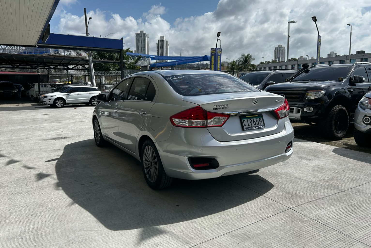 Suzuki Ciaz 2018 Automático color Plateado, Imagen #6