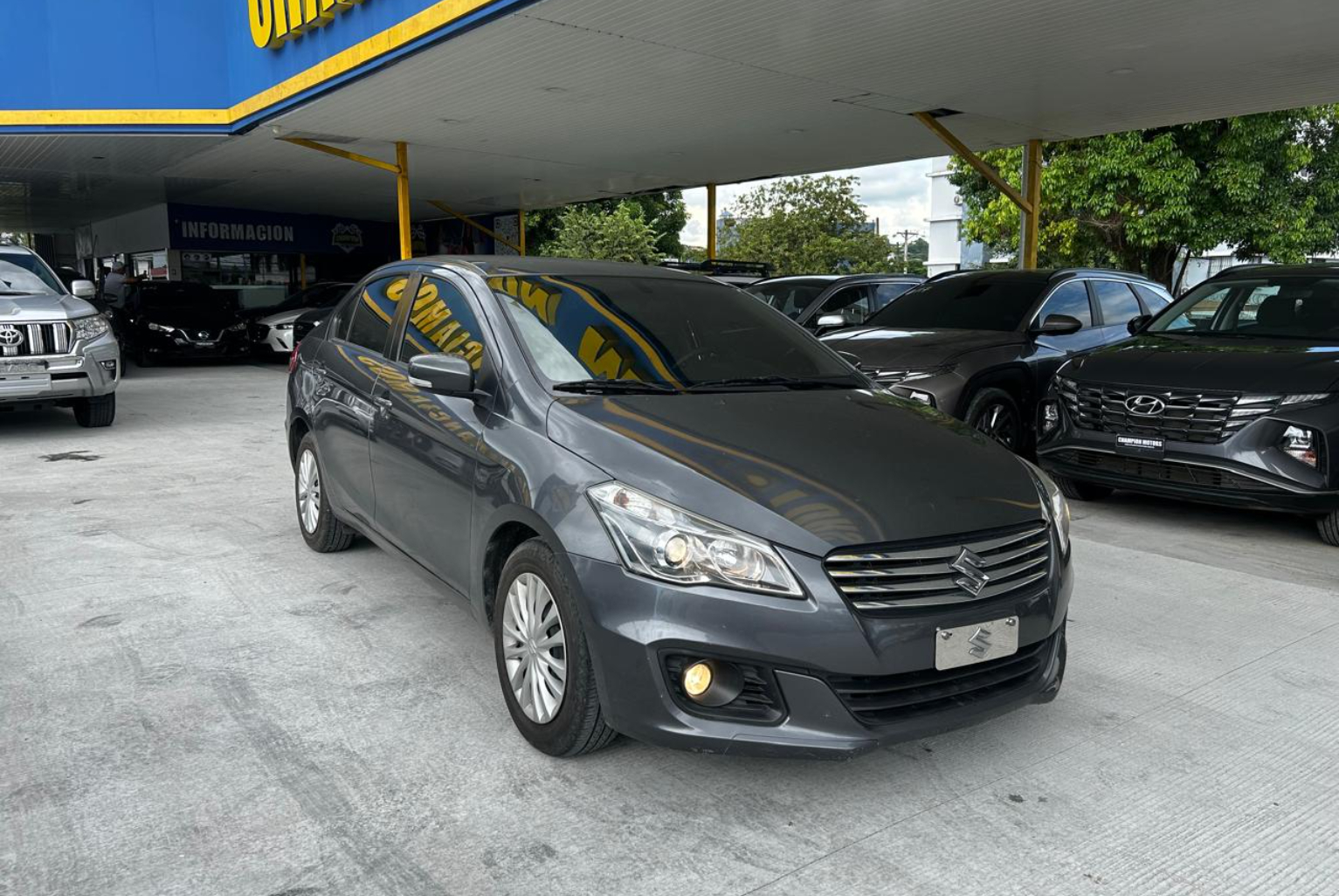 Suzuki Ciaz 2019 Automático color Plateado, Imagen #3