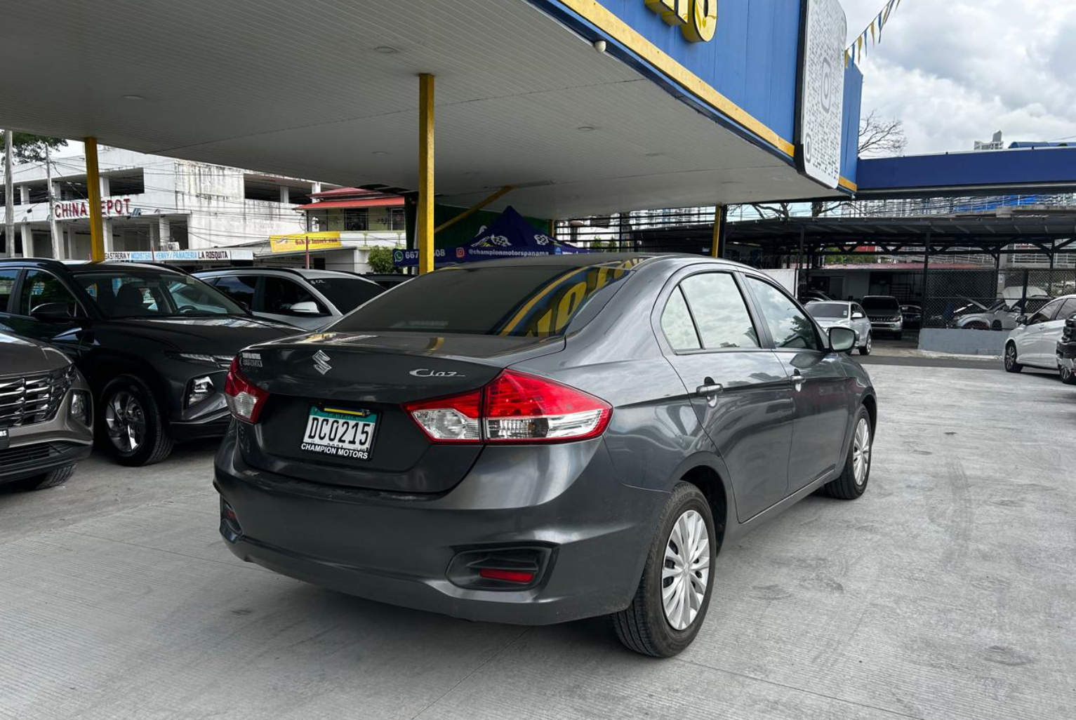 Suzuki Ciaz 2019 Automático color Plateado, Imagen #4