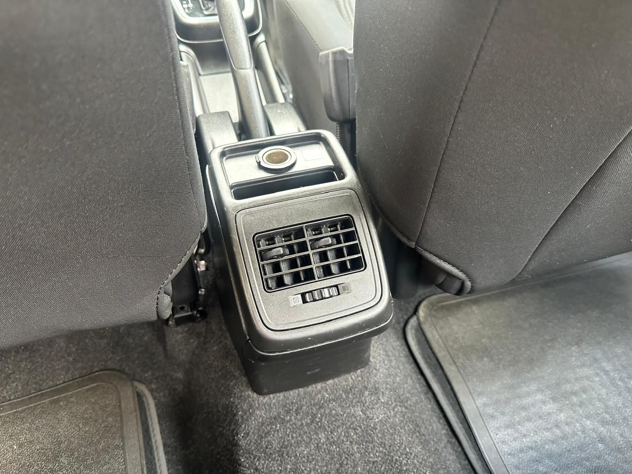 Suzuki Dzire 2019, Foto 10