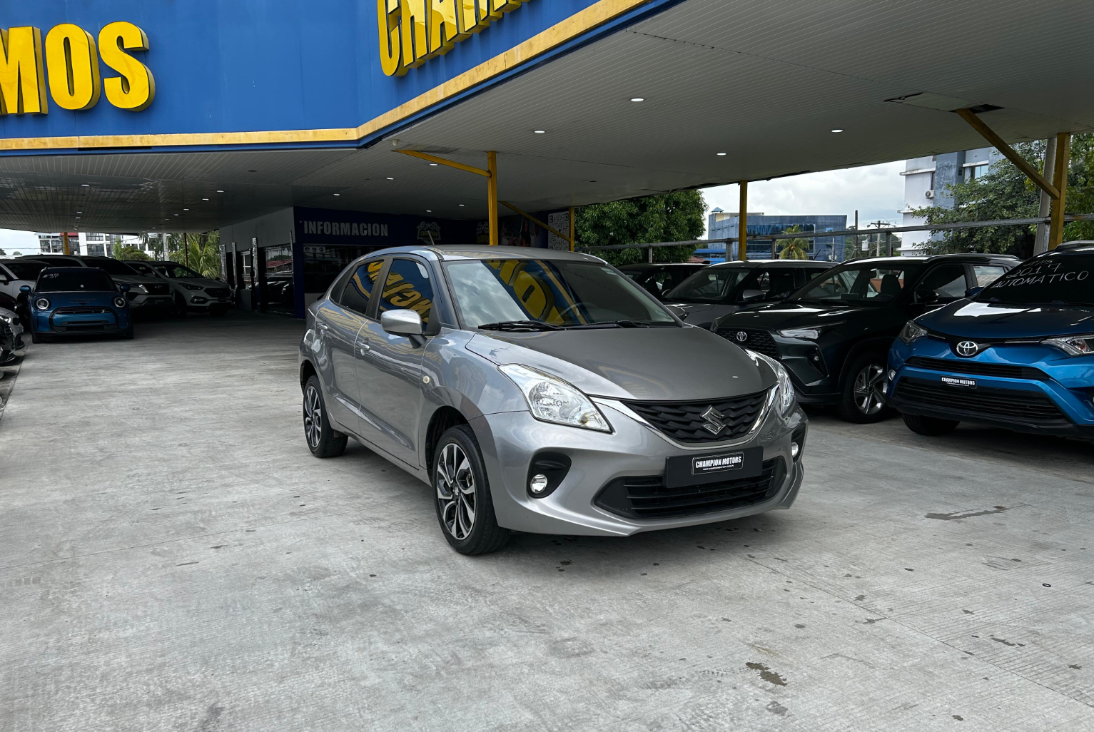 Suzuki Baleno 2022 Automático color Plateado, Imagen #3