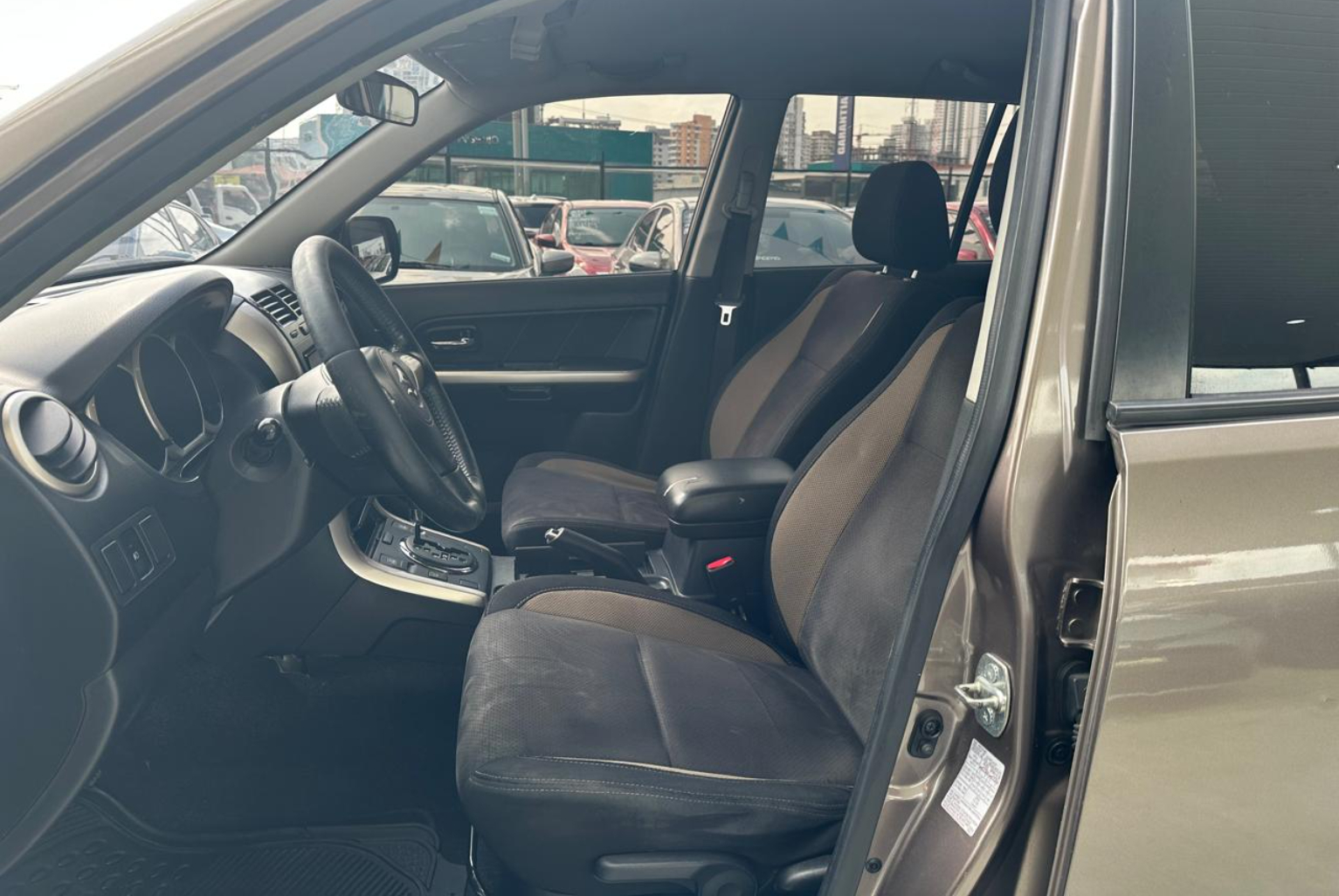 Suzuki Grand Vitara 2016 Automático color Marron, Imagen #7