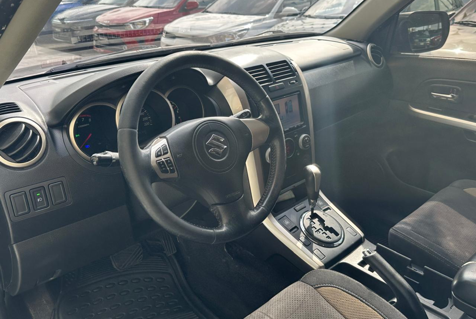 Suzuki Grand Vitara 2016 Automático color Marron, Imagen #8