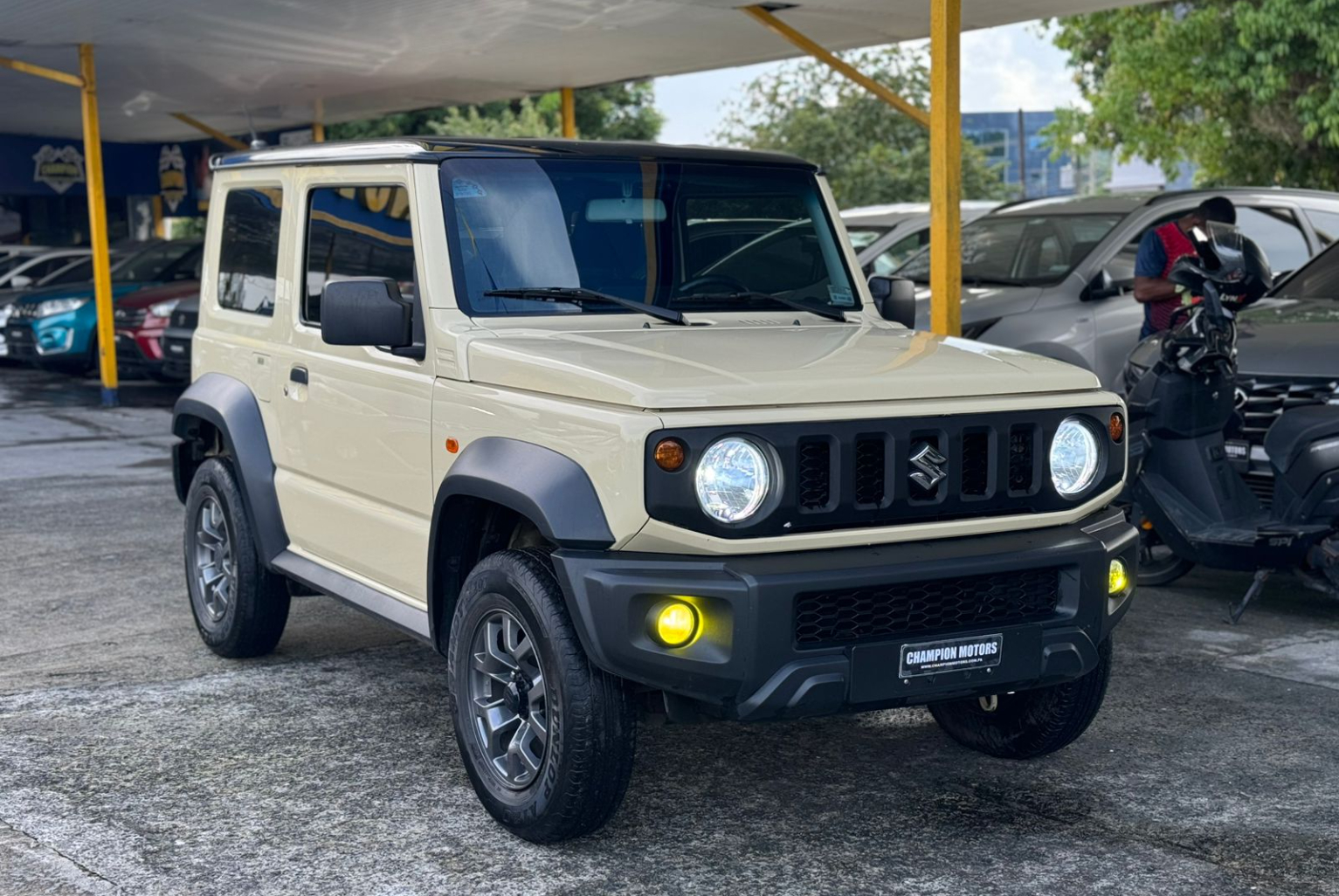 Suzuki Jimny 2022 Manual color Beige, Imagen #3