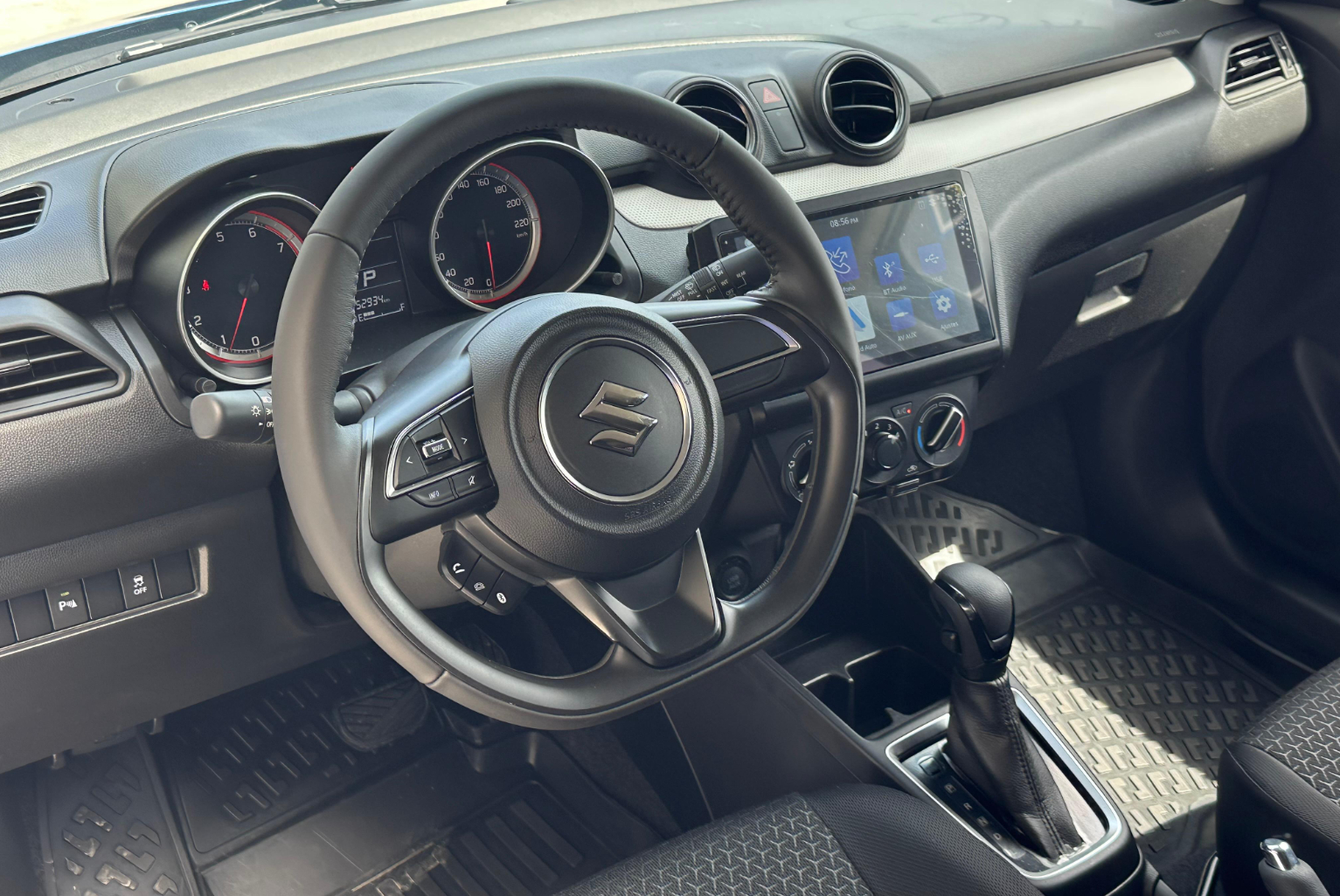 Suzuki Swift 2024 Automático color Azul, Imagen #8