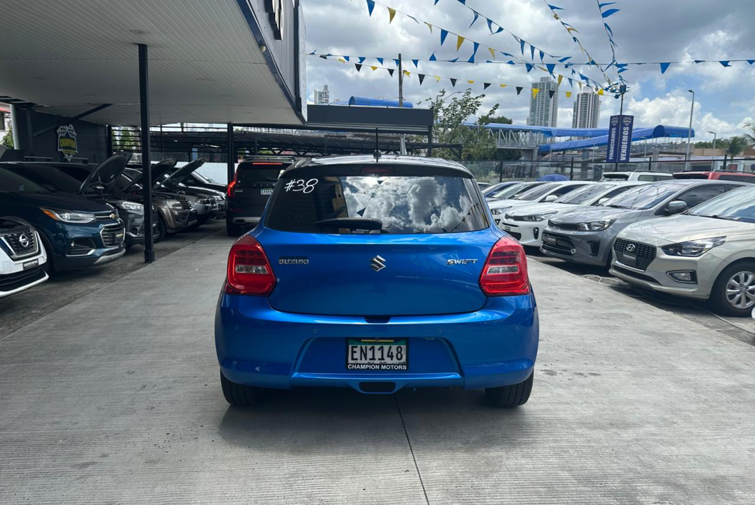 Suzuki Swift 2024 Automático color Azul, Imagen #5