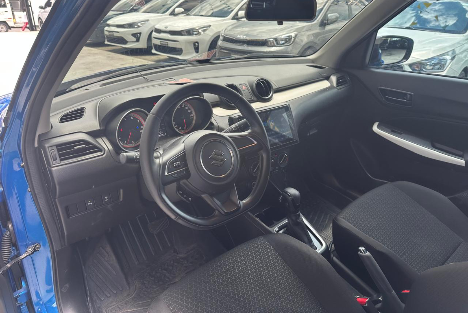 Suzuki Swift 2024 Automático color Azul, Imagen #8