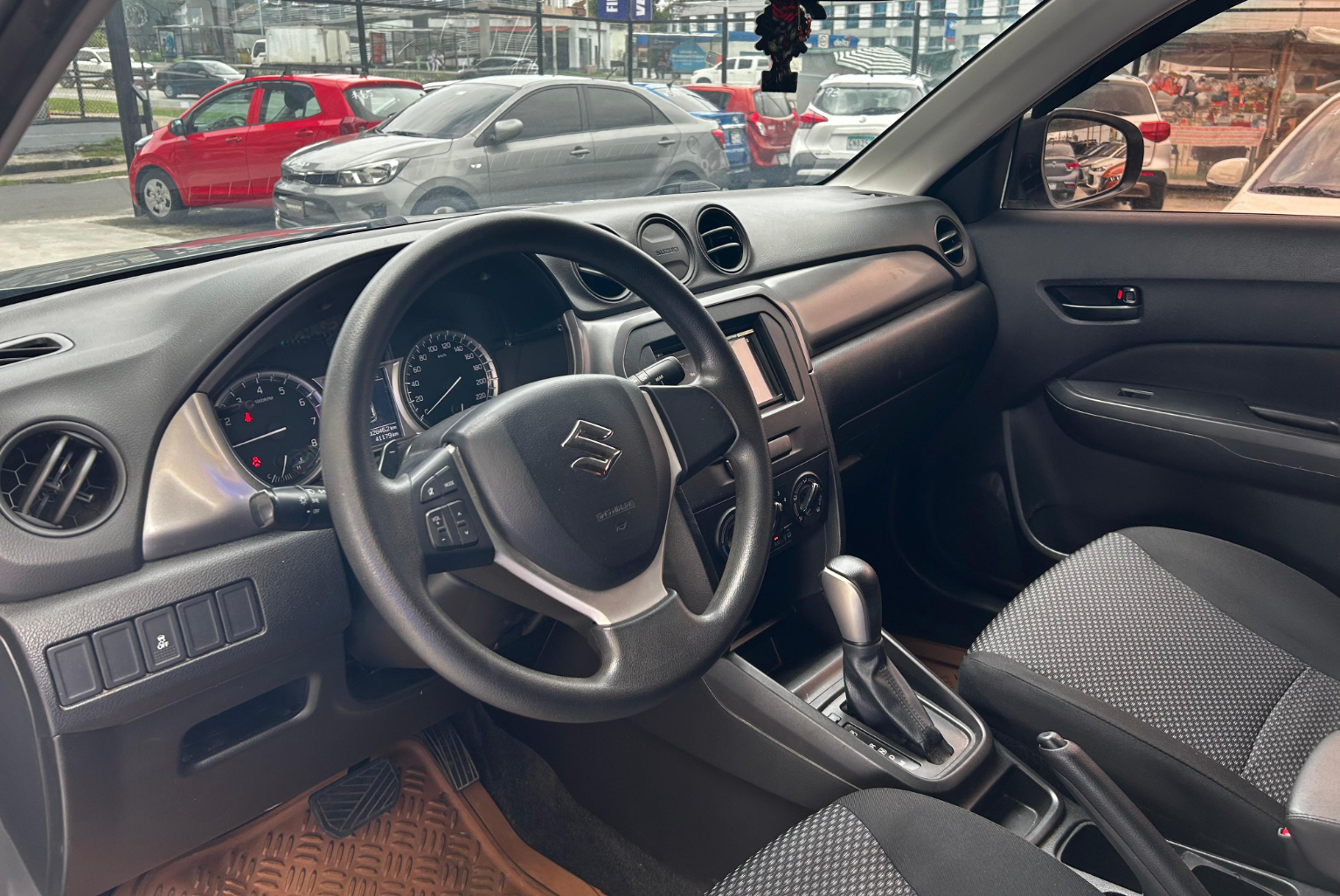 Suzuki Vitara 2020 Automático color Gris, Imagen #7