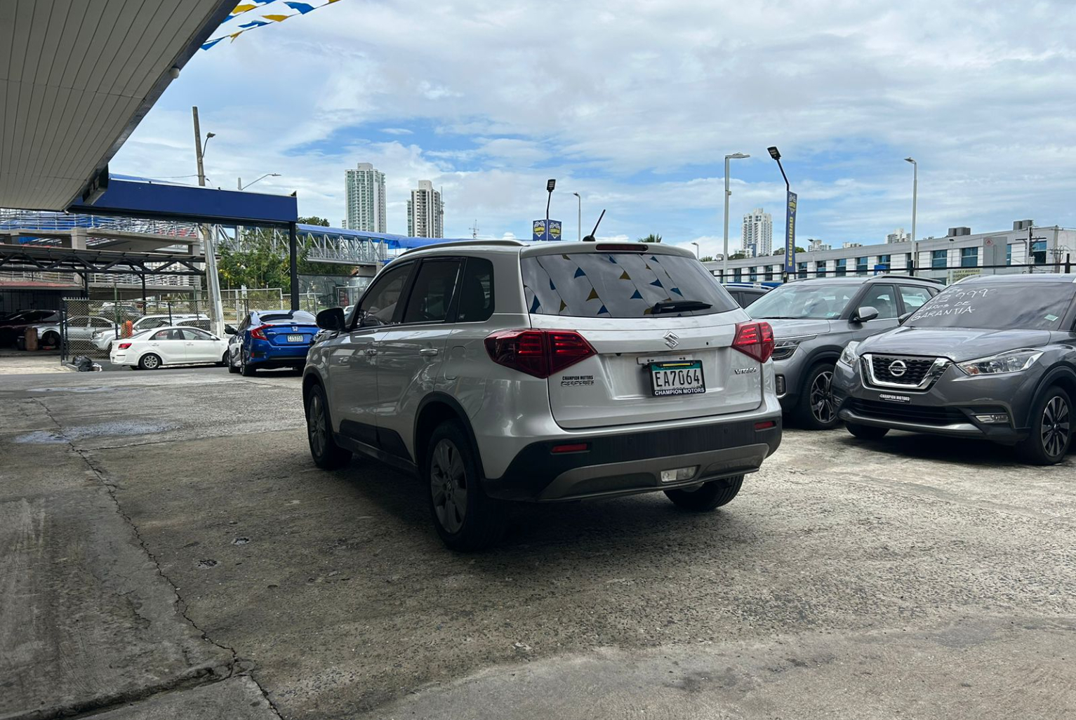 Suzuki Vitara 2022 Automático color Plateado, Imagen #6